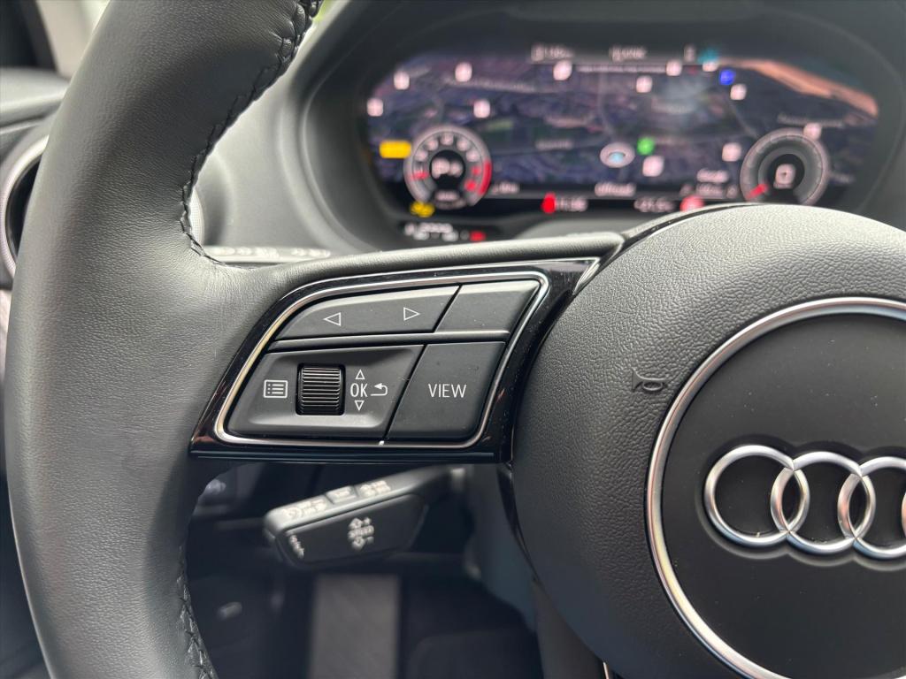 Audi Q2 35 tfsi 150pk s tronic s- edition| navigatie|leder|camera|elek klep