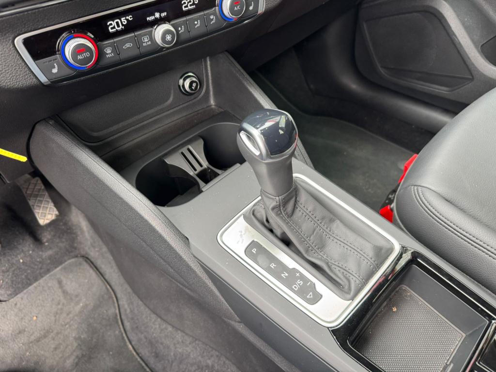 Audi Q2 35 tfsi s edition