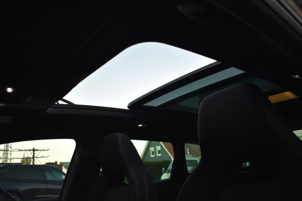 Skoda Karoq 1.5 tsi act sportline mj21 | trekhaak | pano | apple carplay | 