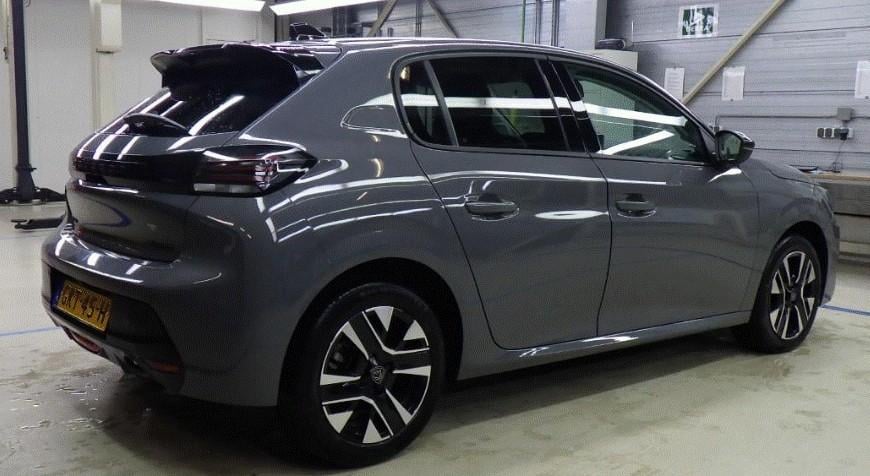 Peugeot 208 allure 1.2 mild-hybride 100pk automaat (e-dcs6) navigatie met a