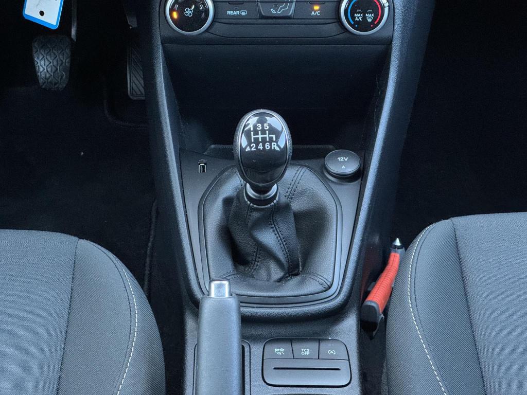 Ford Fiesta 1.0 ecoboost connected nl-auto, groot navischerm!