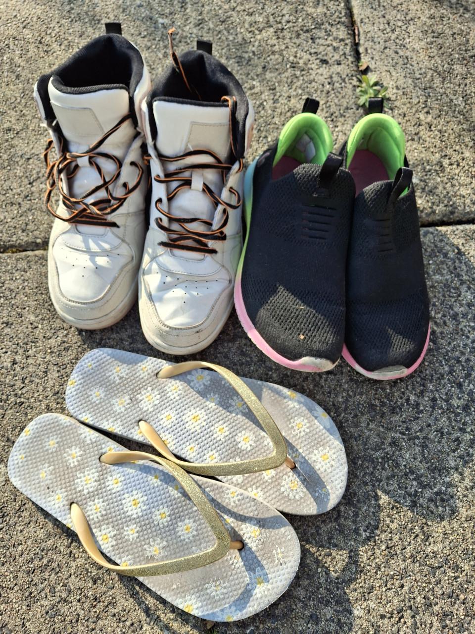 Schoenen en slippers pakket maat 38-39