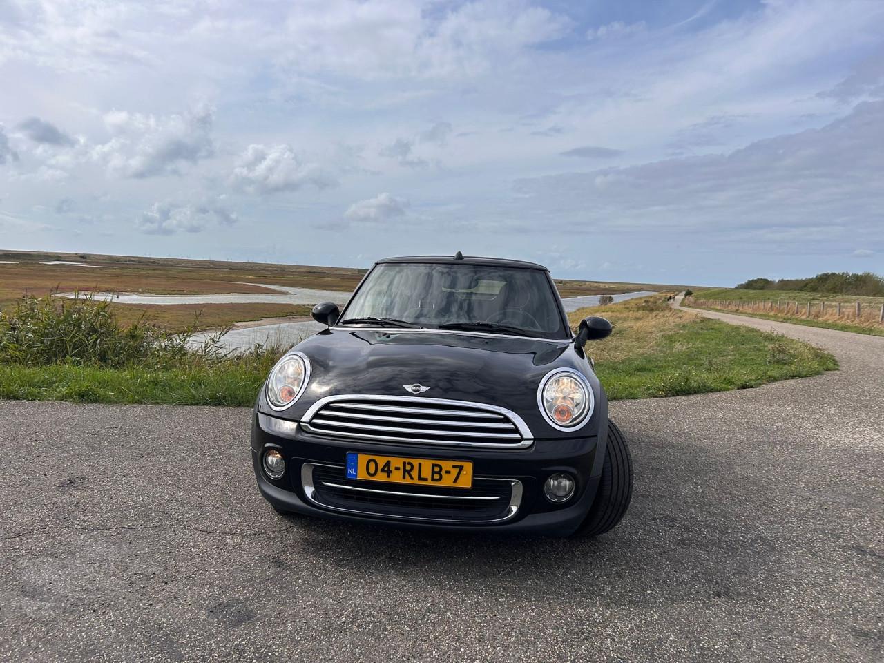 MINI Cooper Cabrio 1.6 | 2011 | 155.500 km | Zwart |