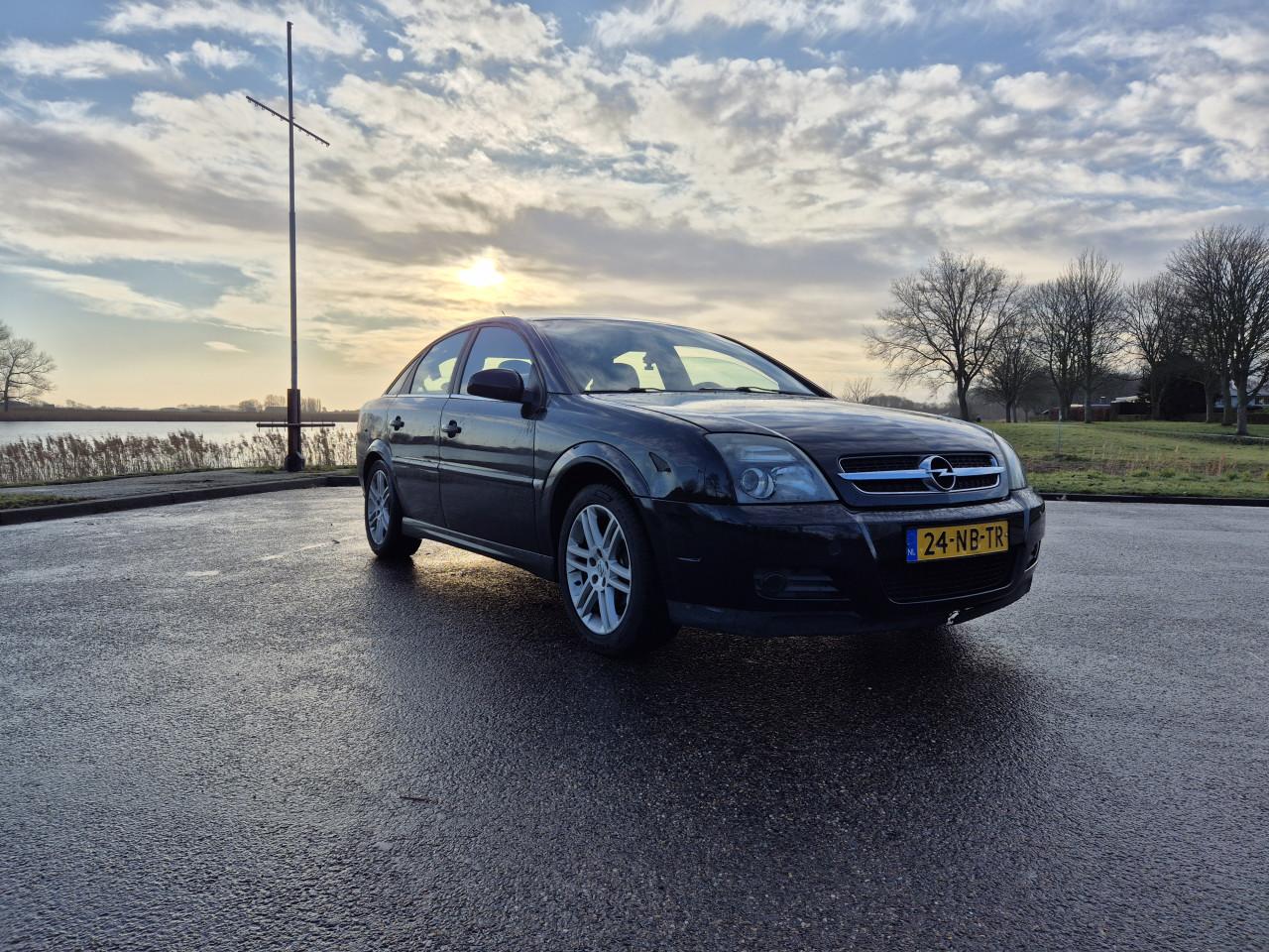 Opel vectra gts 2.2