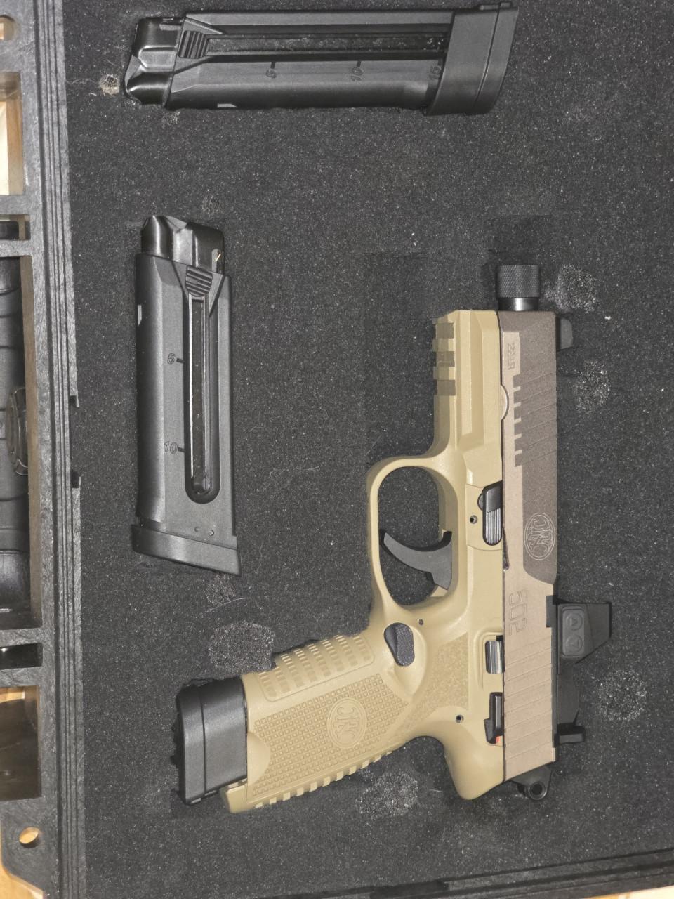 FN 502 Tactical .22 LR – FDE