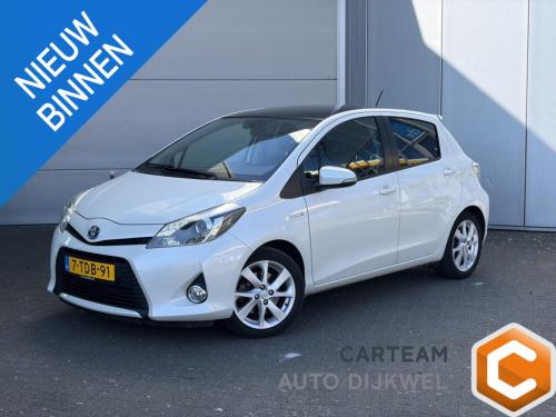 Toyota Yaris 1.5 full hybrid dynamic automaat, camera, panoramadak, navigat