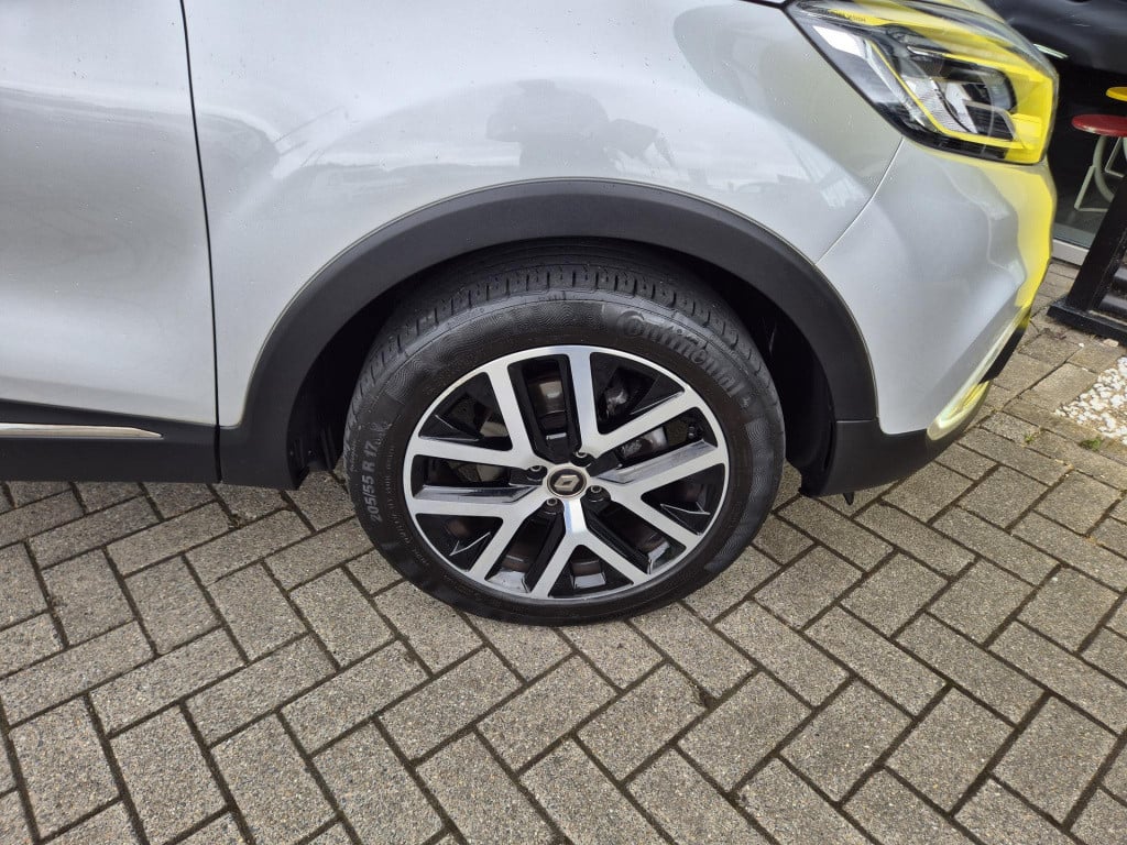 Renault Captur 1.3 tce 150 edc automaat red edition alcantara bekld., camer