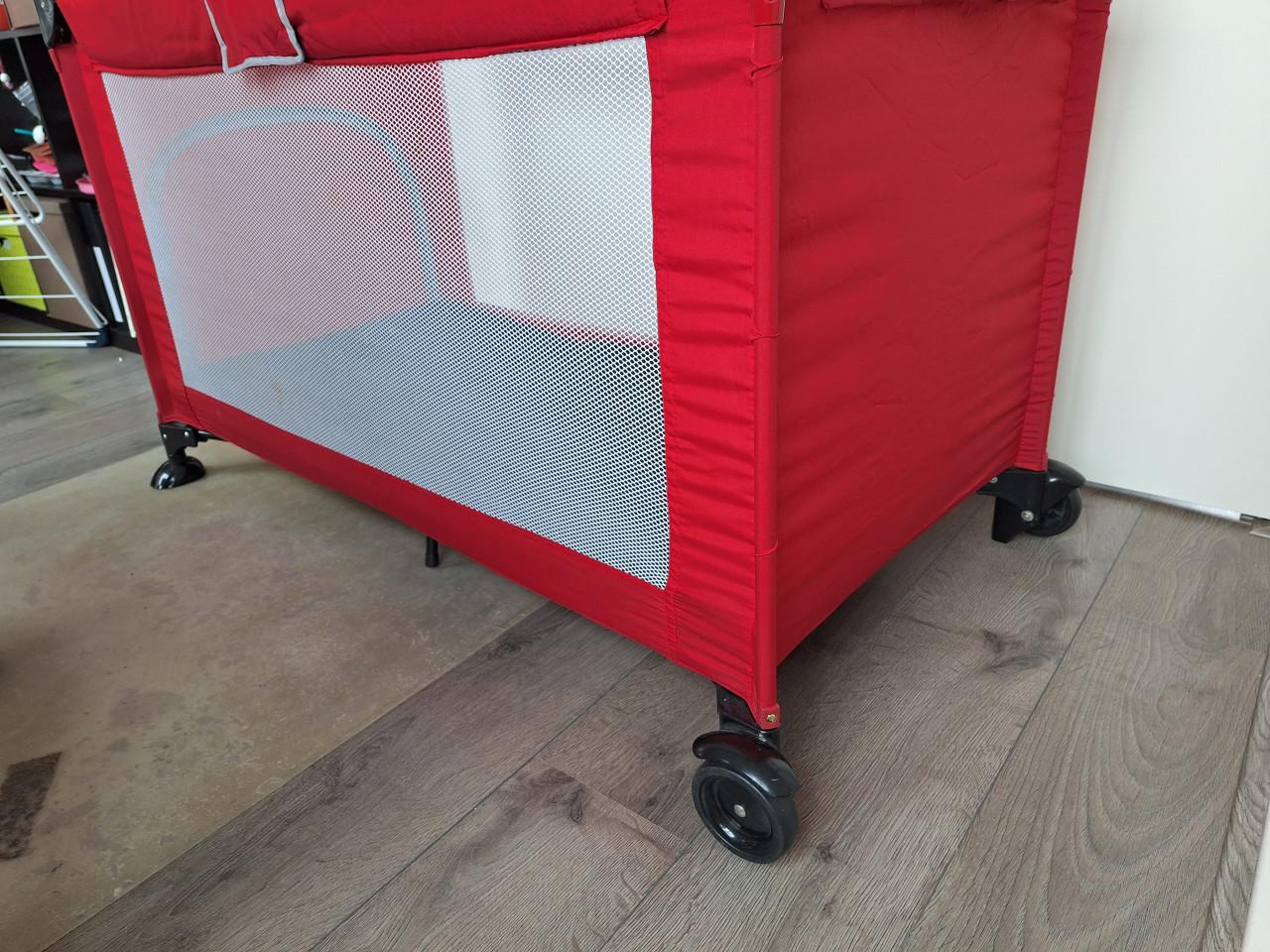 Koelstra campingbedje + matras + beddengoed