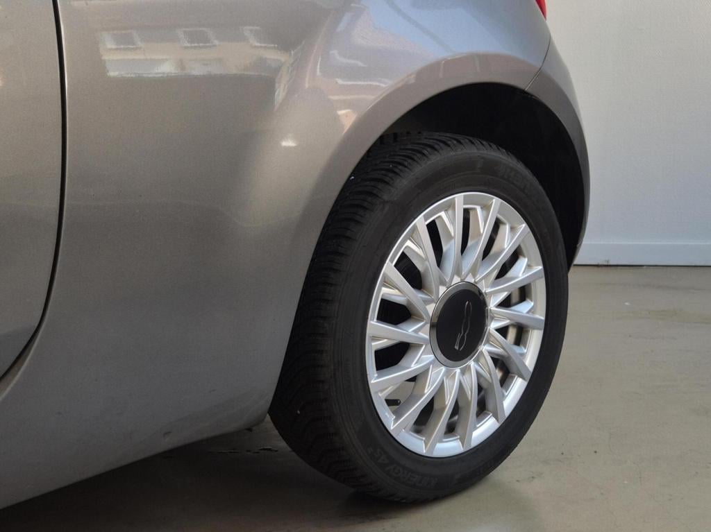 Fiat 500 1.2 lounge / cruisecontrol