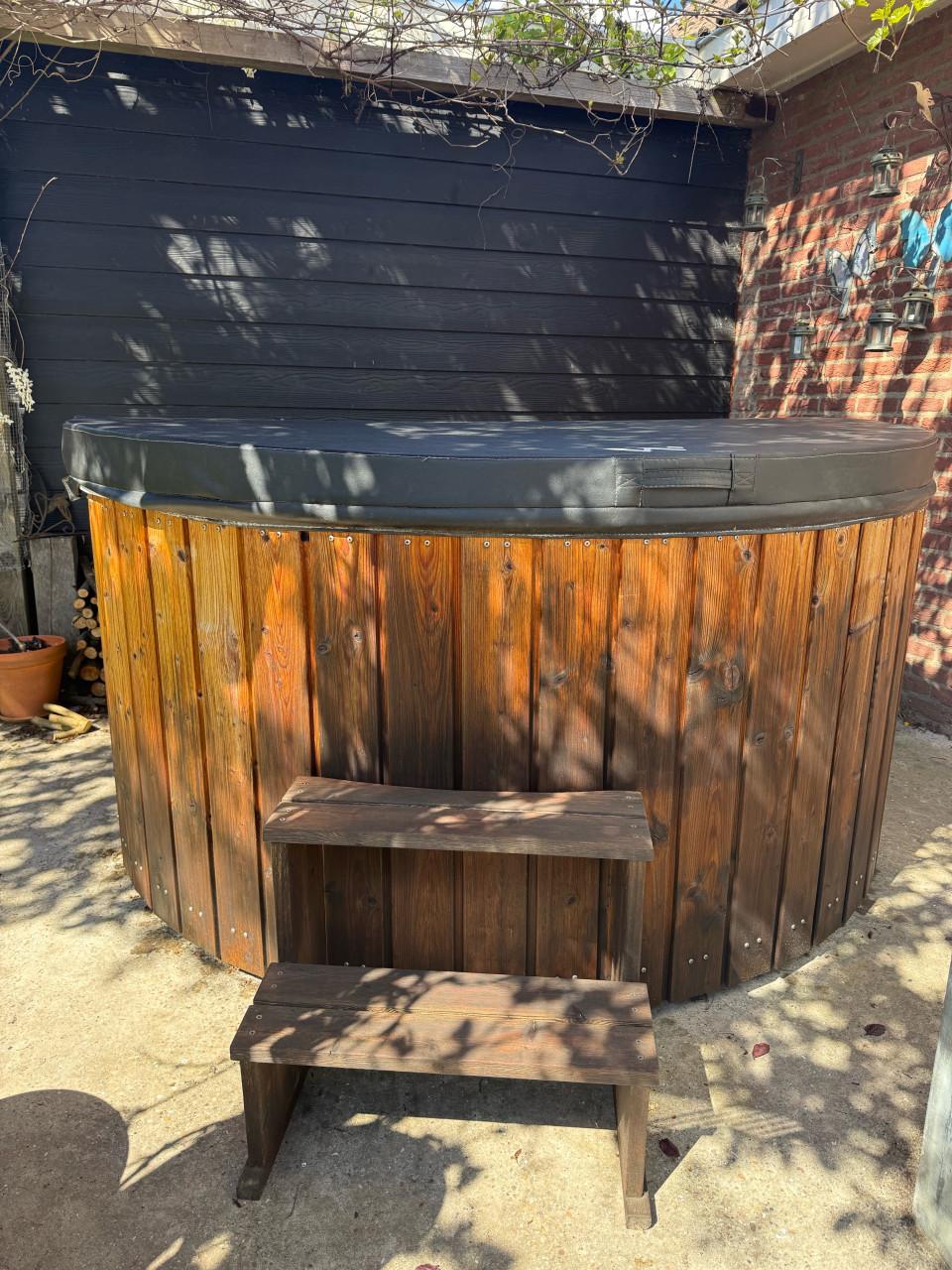 Ducktub hottub Welvaere