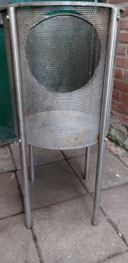 RVS vuurkorf Ø 37 cm. H=36>76 cm.