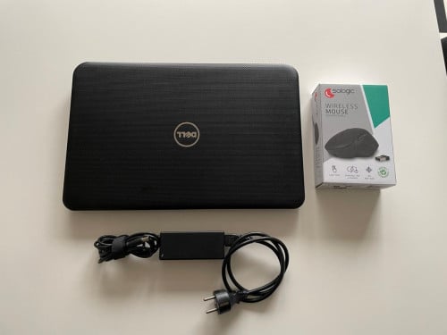 Dell17 inch laptop | Windows 11 SSD i5 8GB RAM Office pakket & Muis