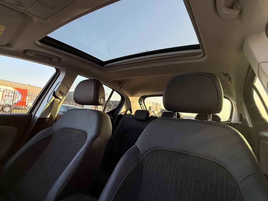 Opel Corsa 1.0 turbo opc-line | dab | stoel/stuurverwarming | pano | trekha