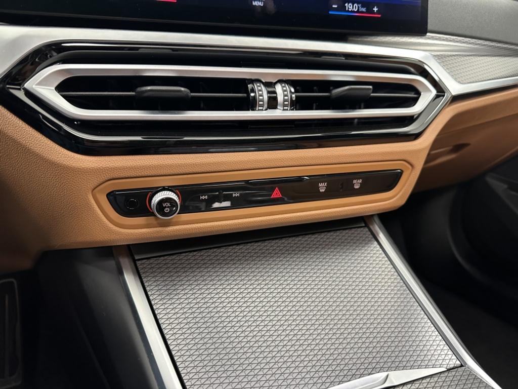 BMW 3-serie touring 330e xdrive | cognac bekleding | panoramadak | head-up-