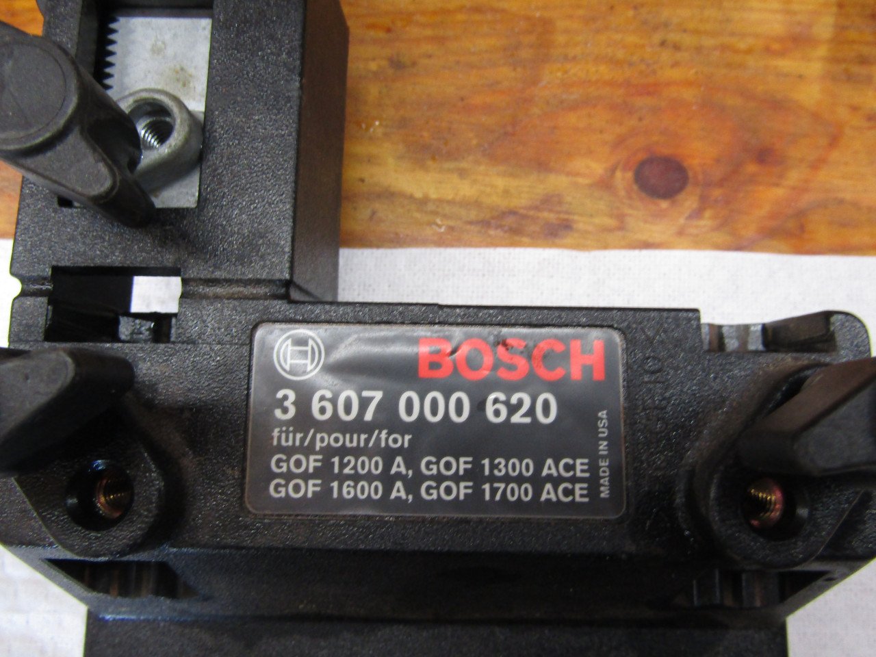 Freesmachine bosch gof 1300 ace ( prof. )