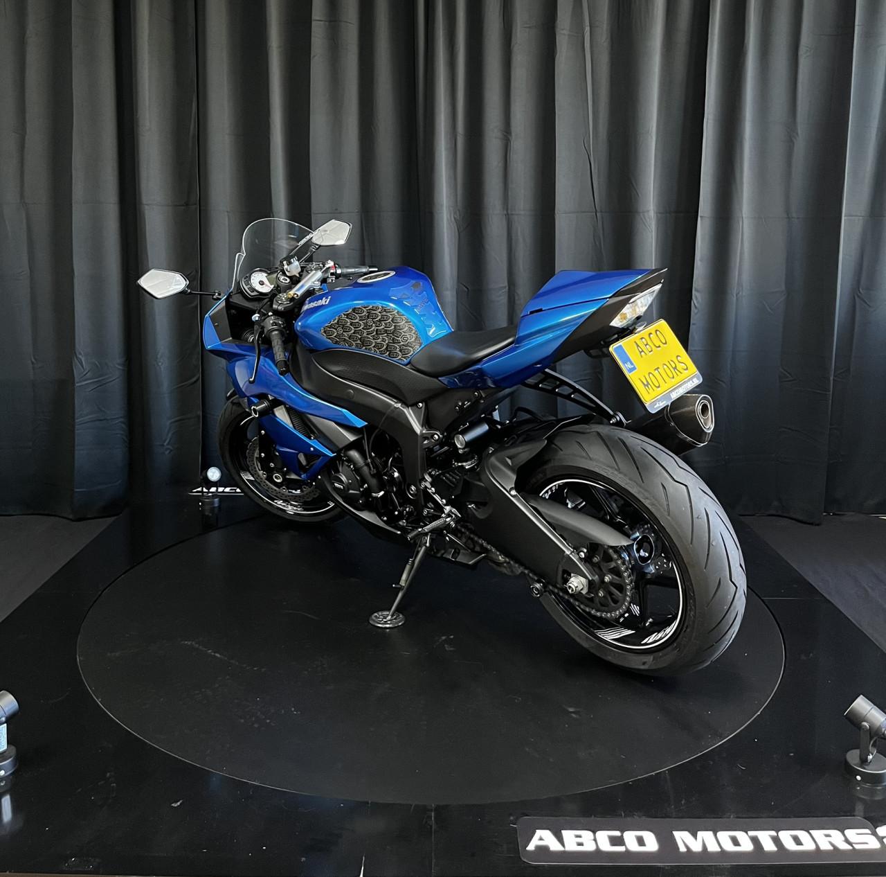 KAWASAKI NINJA ZX-6R