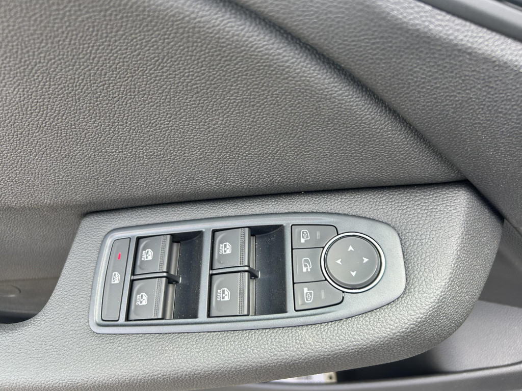Mitsubishi Colt 1.6 hev first edition automaat