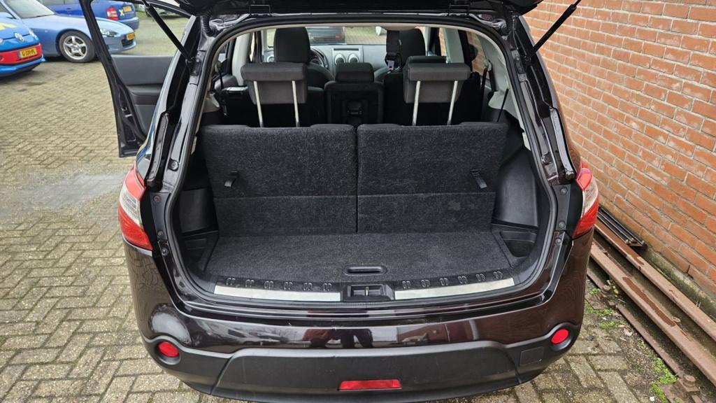 Nissan Qashqai +2 1.6 connect edition