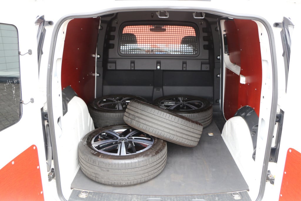 Volkswagen Caddy cargo 2.0 tdi 1st edition | full options | 20 inch vossen