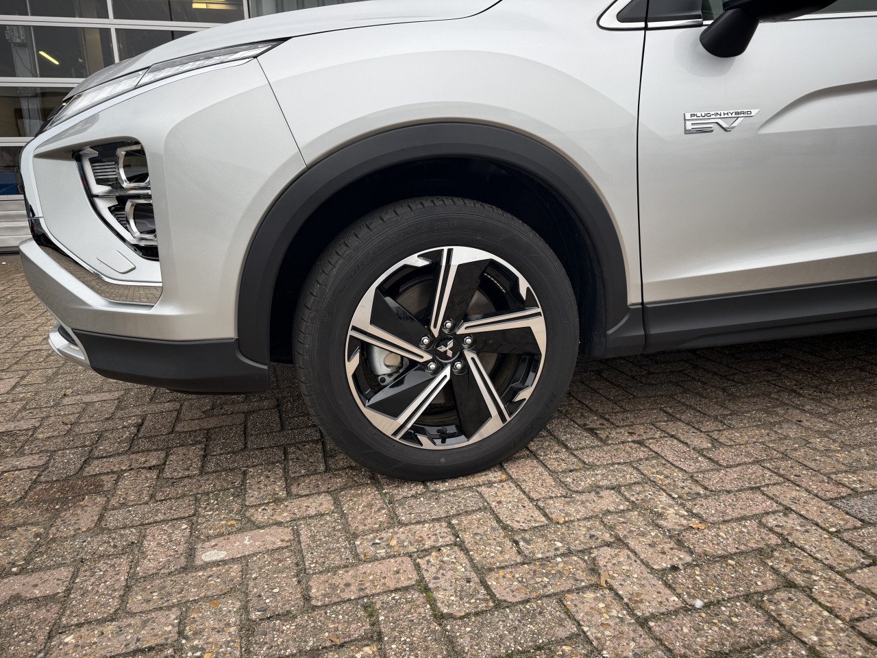 Mitsubishi Eclipse Cross 2.4 PHEV Intense+
