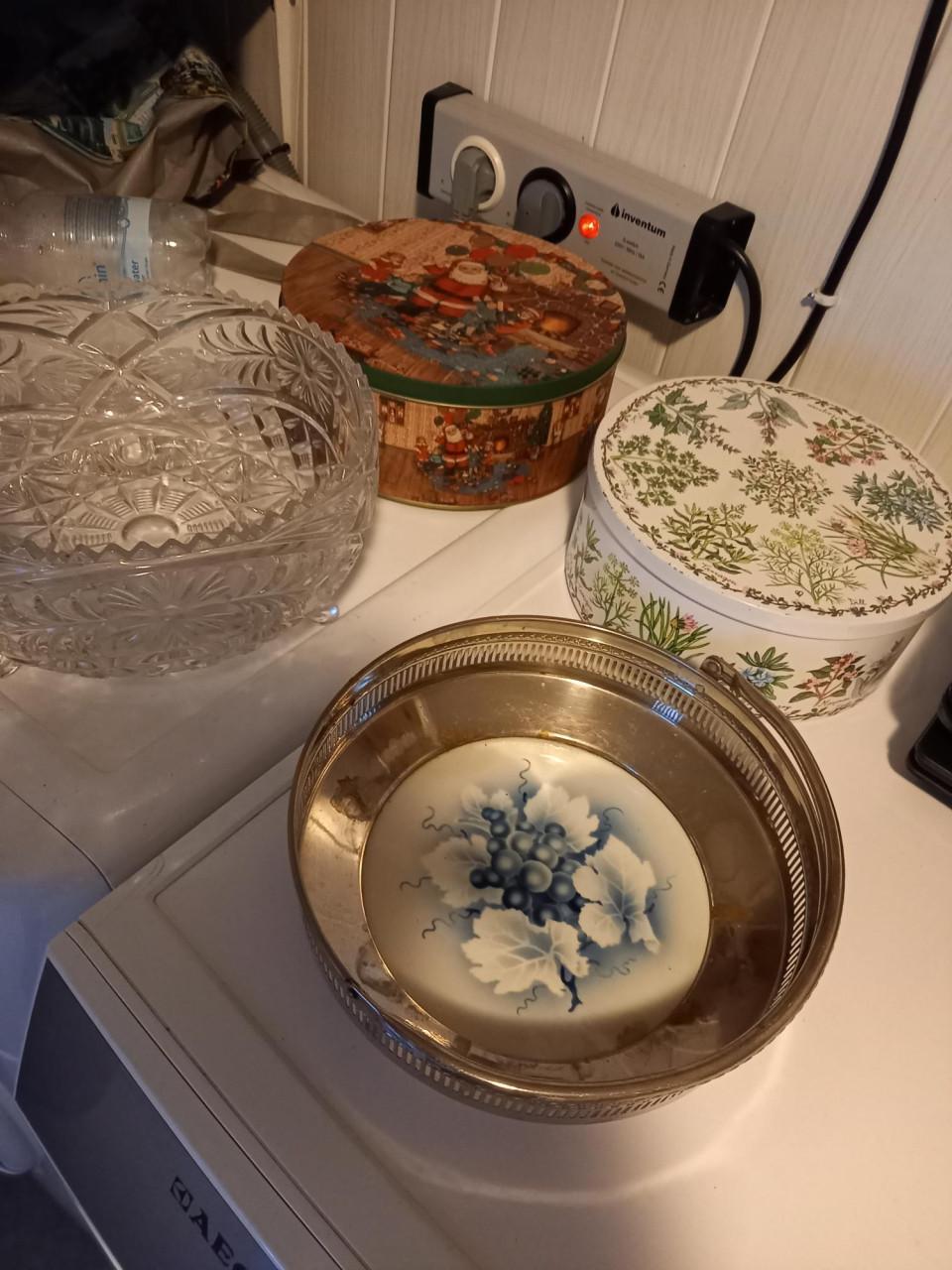 Diverse schaaltjes en bakjes enz