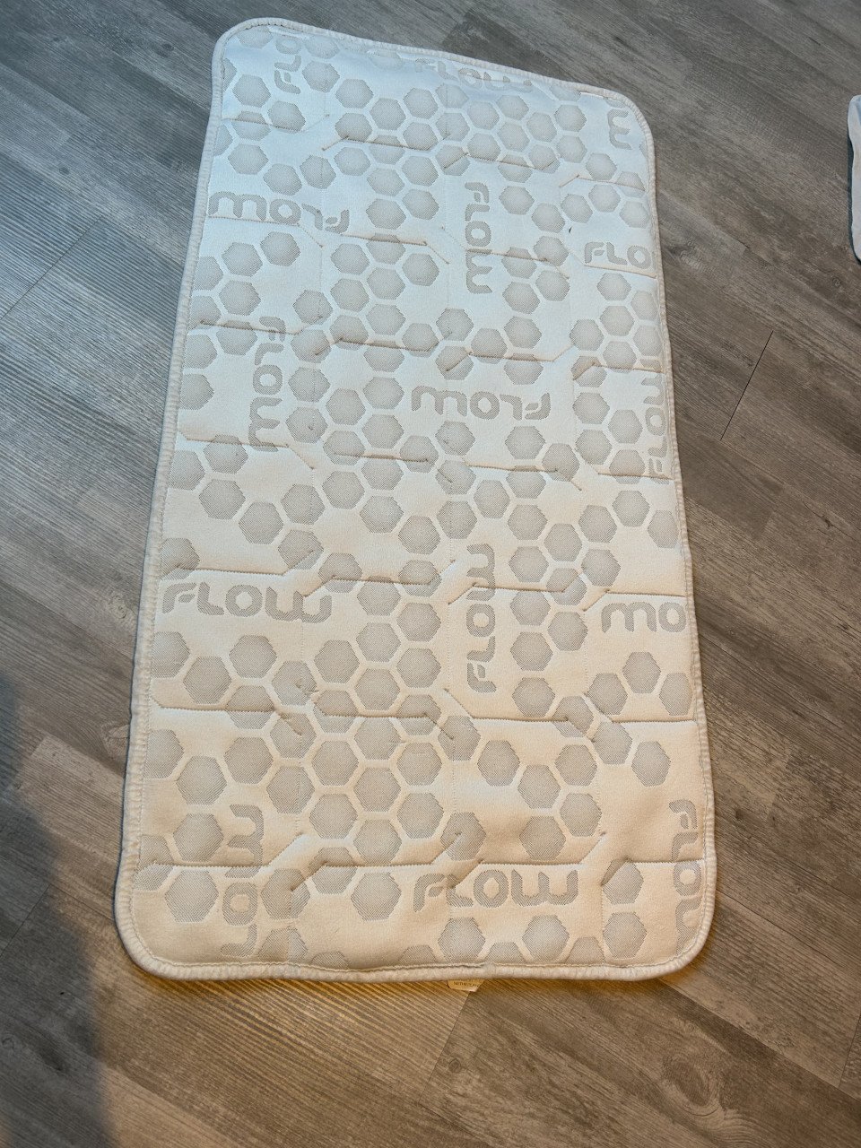 Babyledikant met matras matrasbeschermer