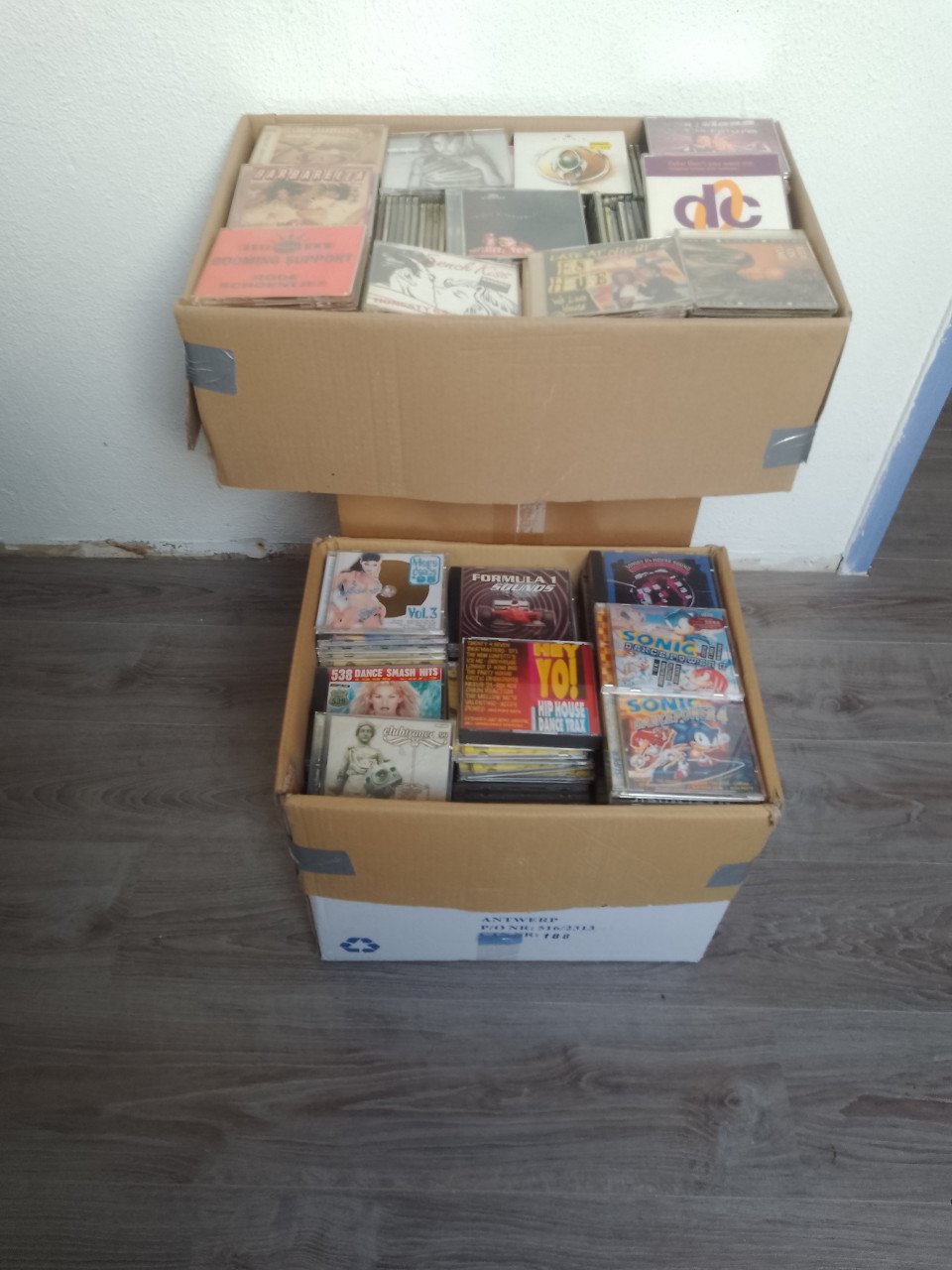 +/- 600 cd's House,techno,trance en Ned. Talig