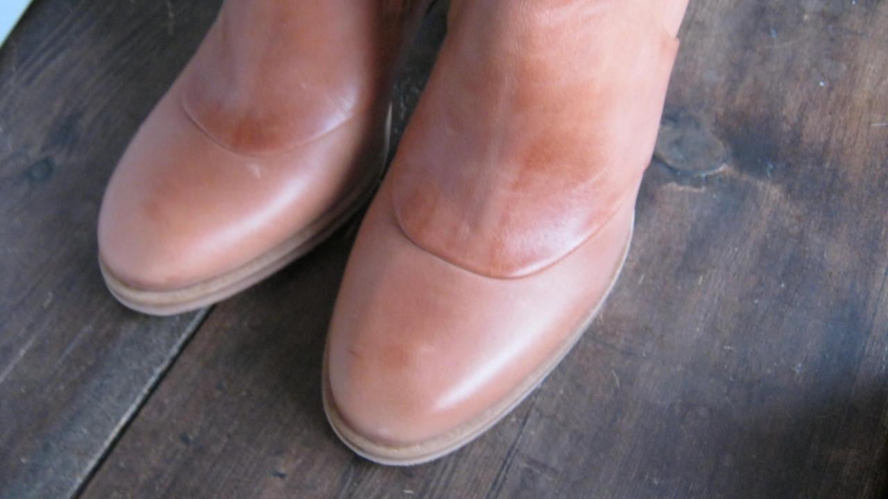 NIEUW LAARZEN MAAT 38 VOOR 50 EURO