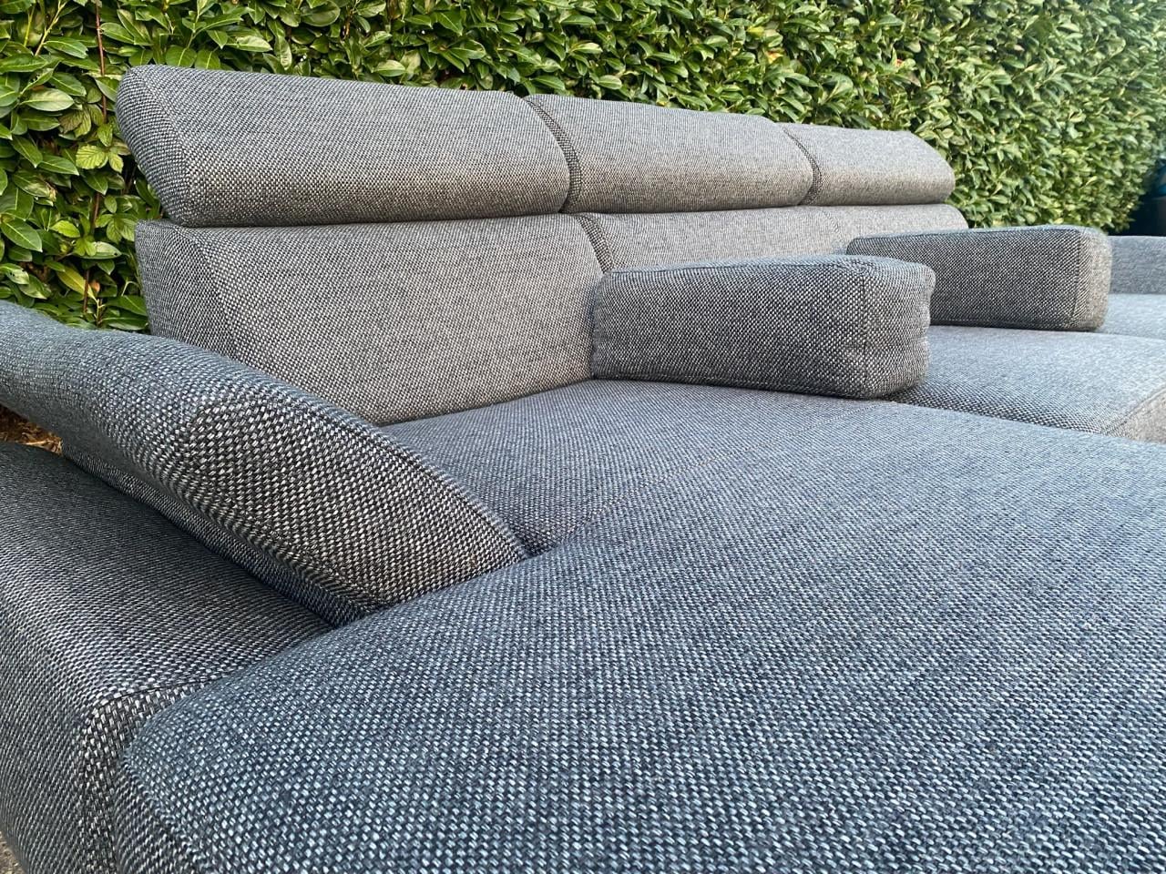 Montèl Modena Hoekbank–Uitschuifbare Zitvlakken–Luxe Grijs Design