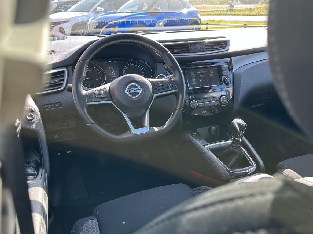 Nissan Qashqai 1.3 dig-t n-connecta trekhaak |design pack | panoramadak | a