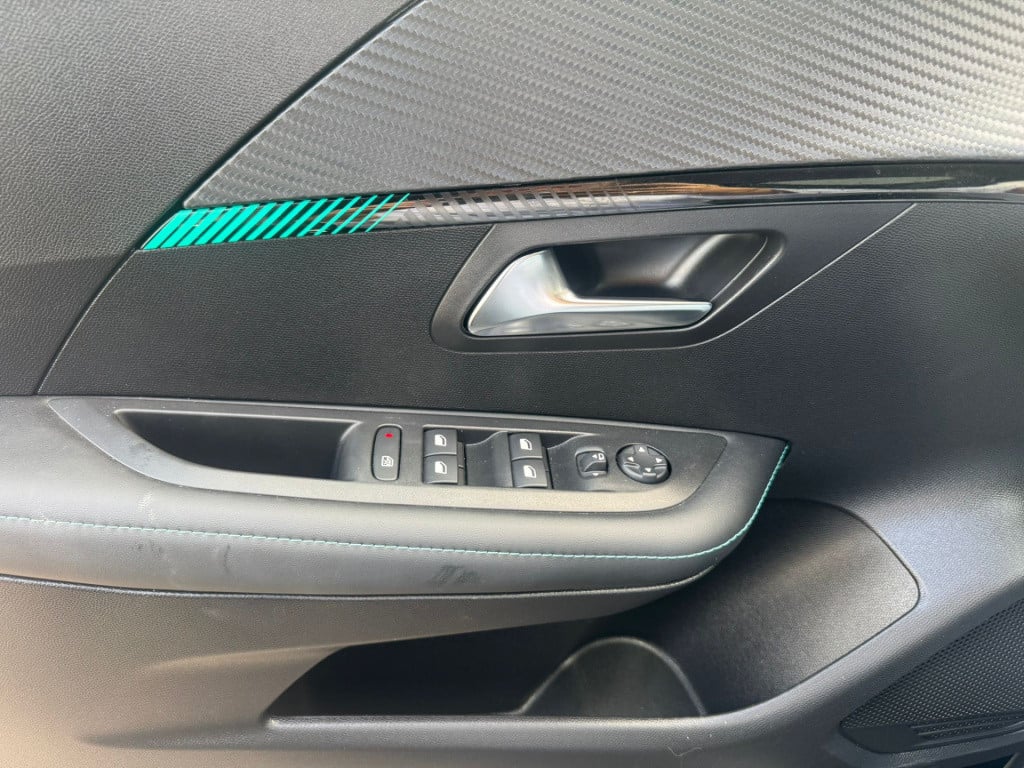 Peugeot 208 1.2 puretech allure