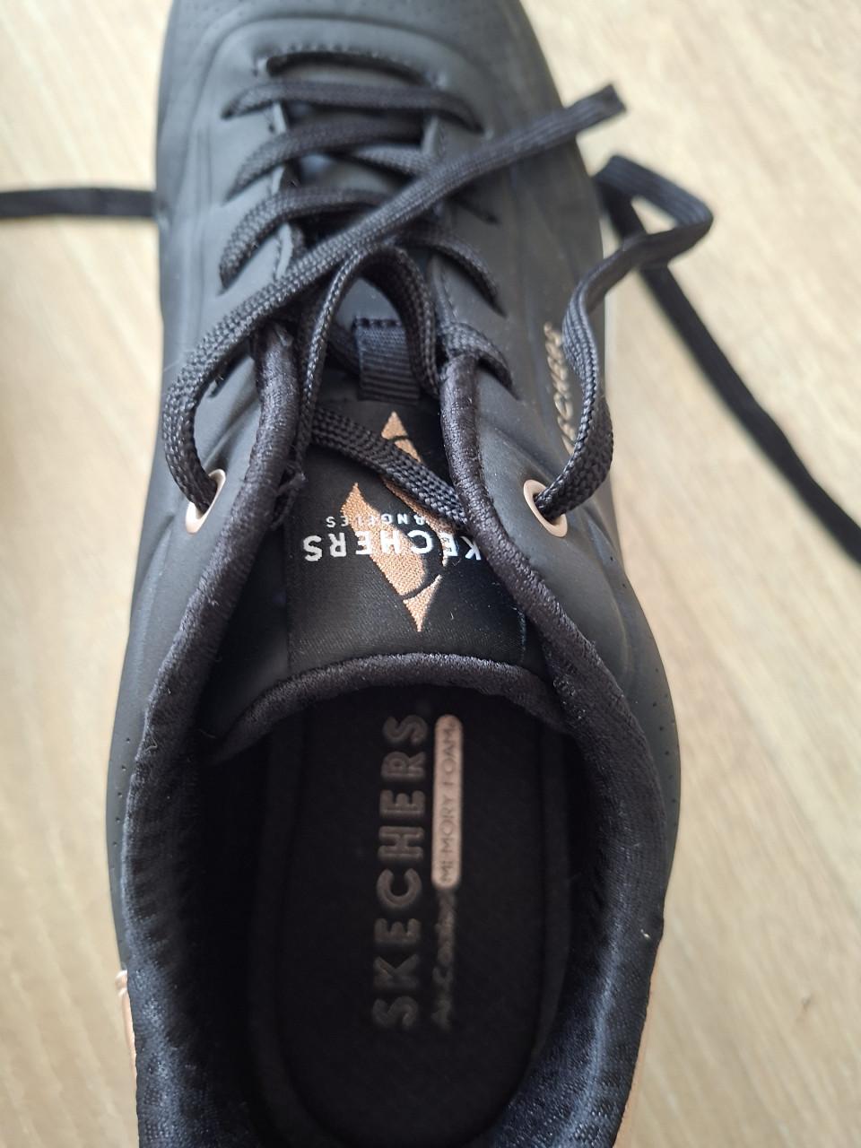 Zgan Skechers maat 42