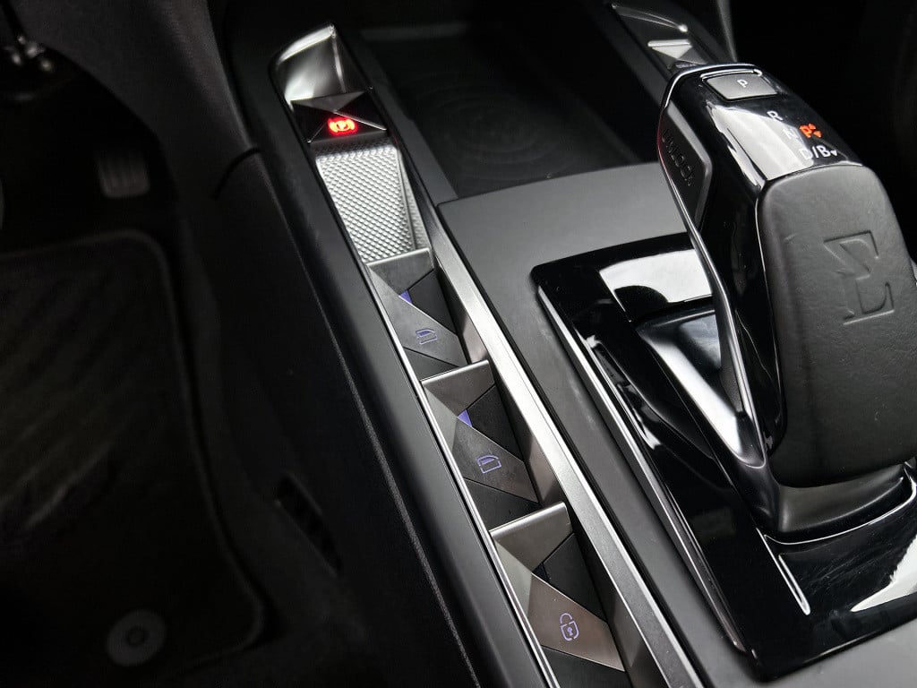 Ds Ds 3 crossback e-tense so chic 50 kwh | rijklaar |