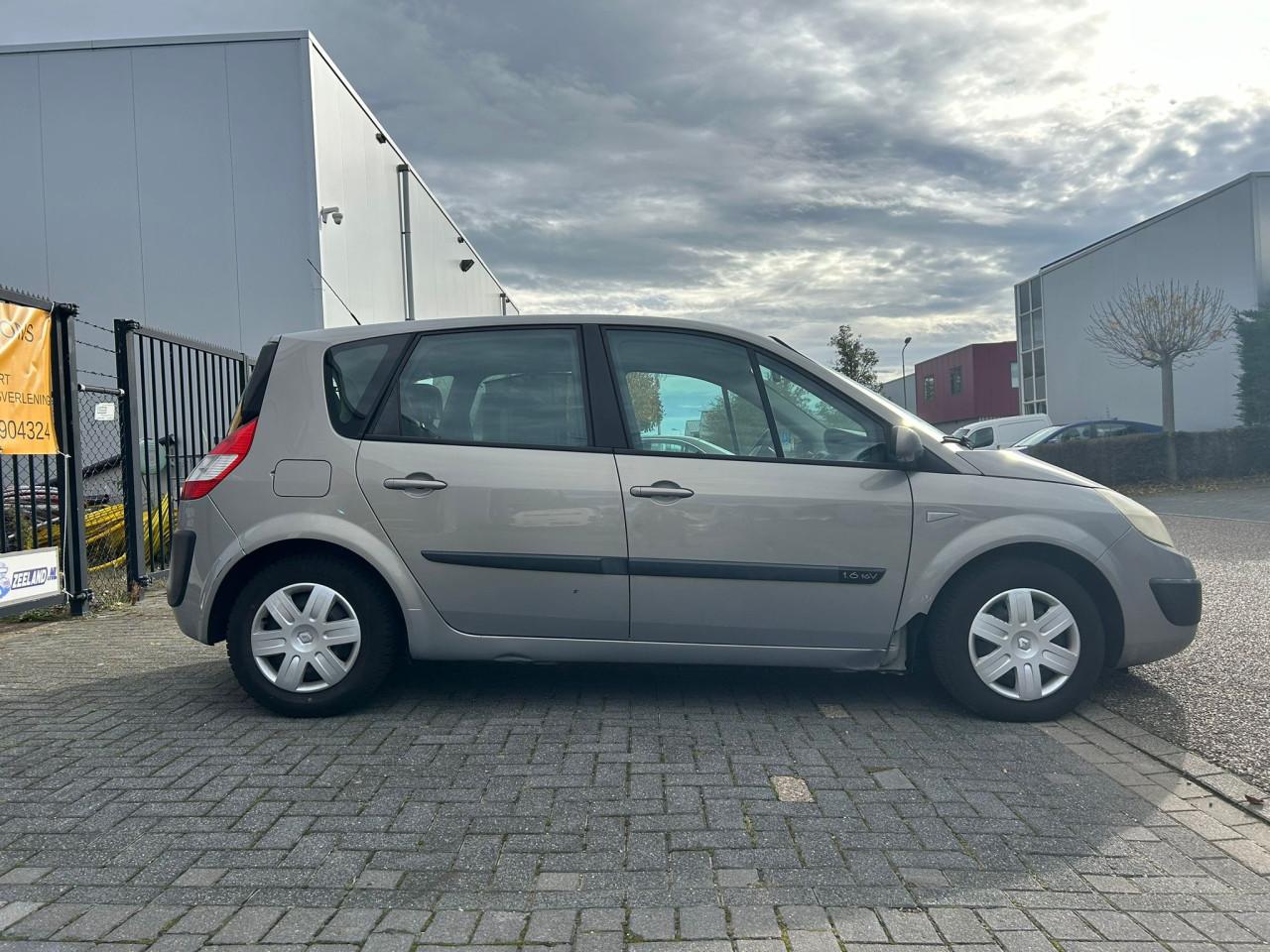 Renault Scénic 1.6-16V Dynamique Comfort 150315KM!!