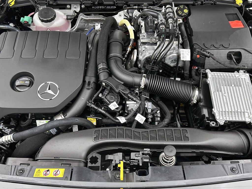 Mercedes-Benz A-Klasse 250 e business solution amg | parkeerpakket met acht