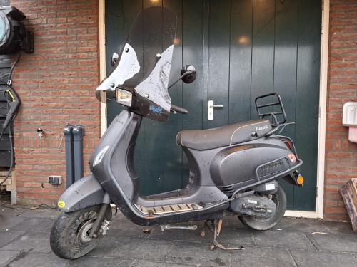 Te koop brom scooter