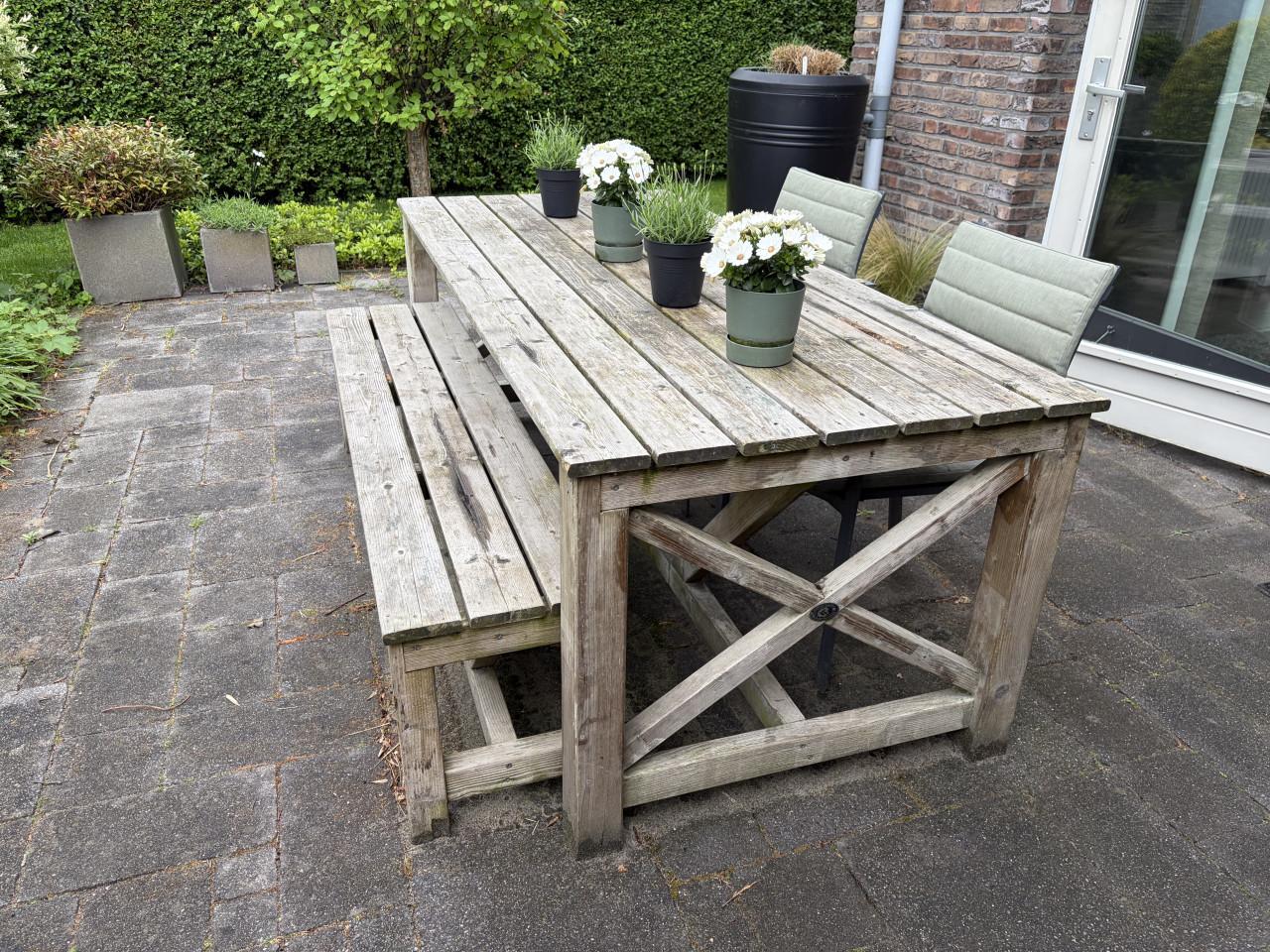 GRATIS af te halen - tuintafel van Hillhout (204 x 90 centimeter)