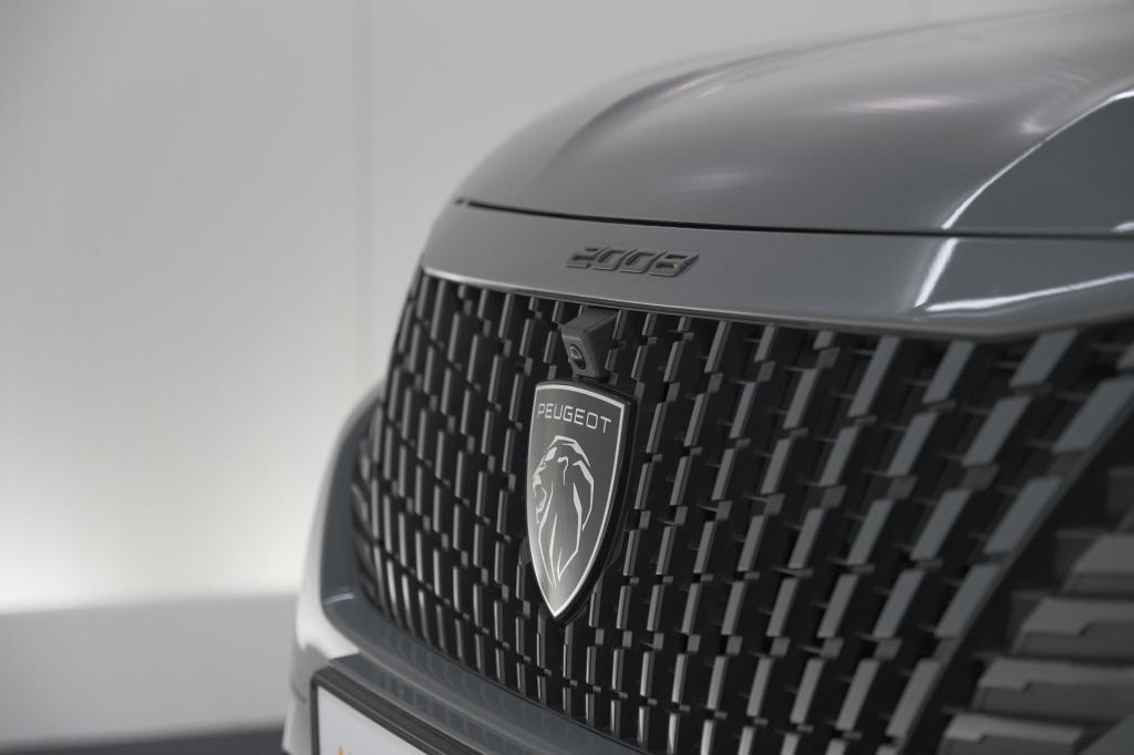 Peugeot 2008 puretech 130 eat8 allure | 360 camera | adaptieve cruise contr