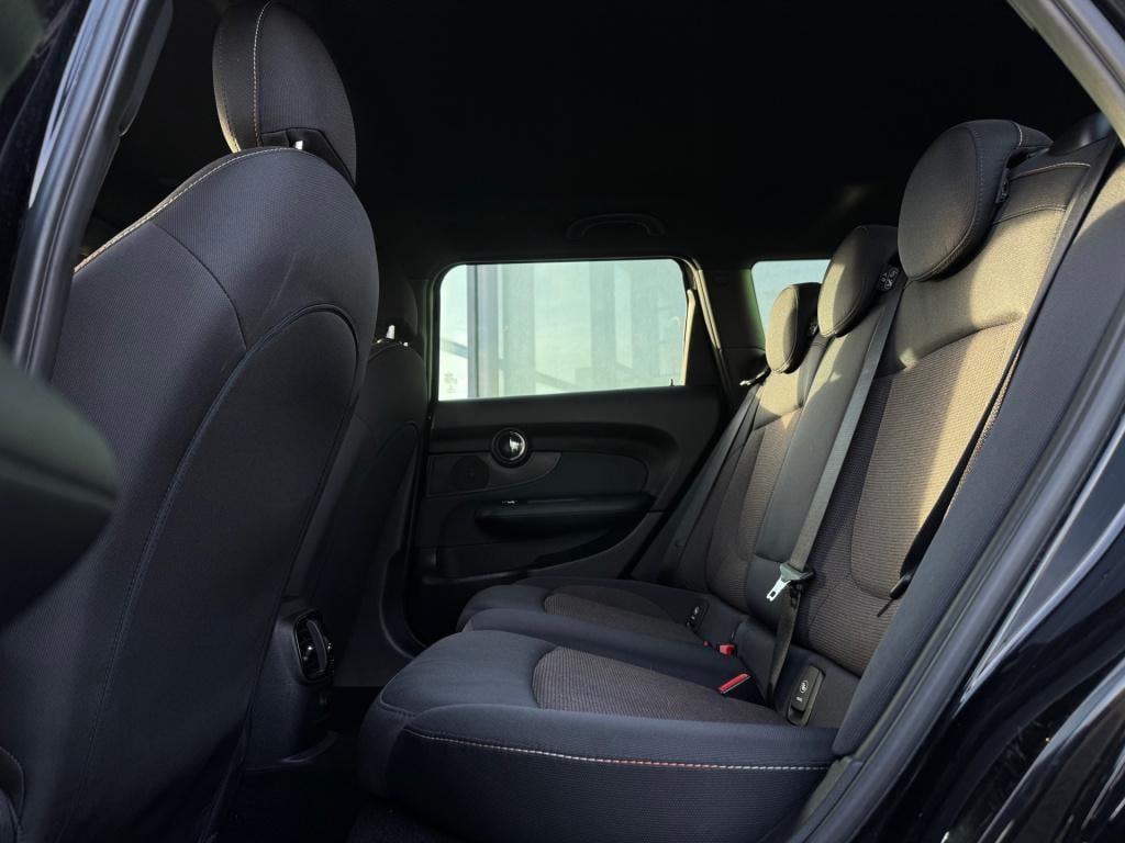 Mini Clubman mini 1.5 one * stoelverwarming * pdc * navigatie