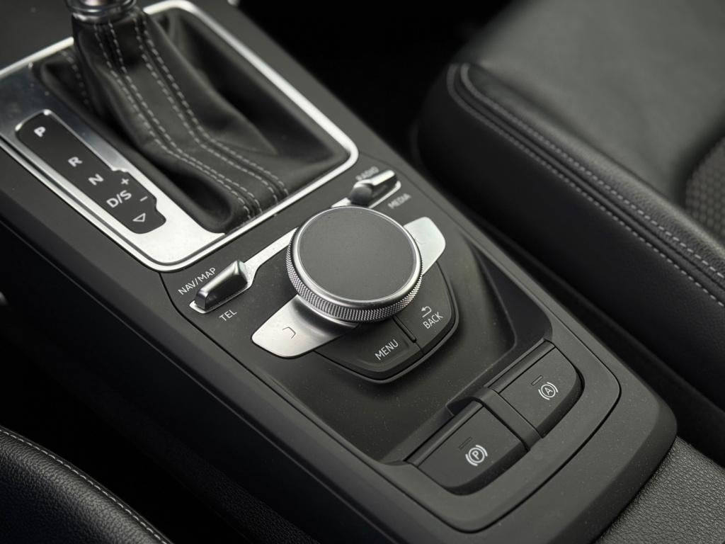 Audi Q2 35 tfsi s-line * virtual cockpit * keyless * matrix led