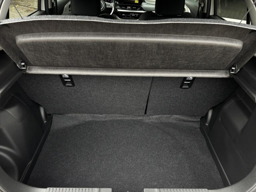 Suzuki Swift 1.2 style smart hybrid