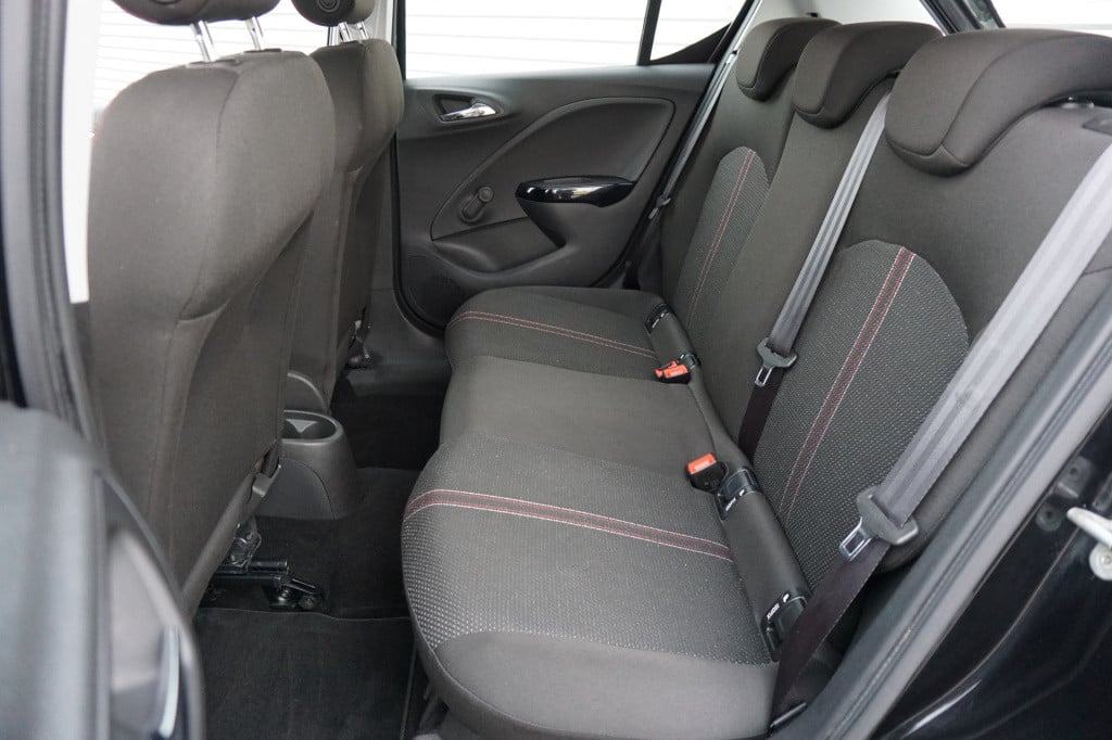 Opel Corsa 1.4 online edition airco / cruise / carplay / elektr. ramen / na
