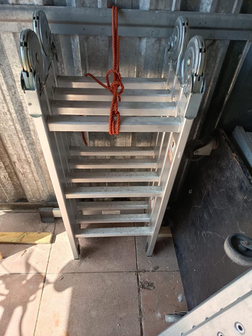 Opvouwbare ladder