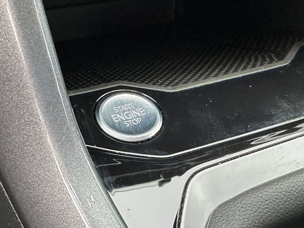 Volkswagen T-roc 1.5 tsi 150pk dsg style carplay | camera | keyless | elek.