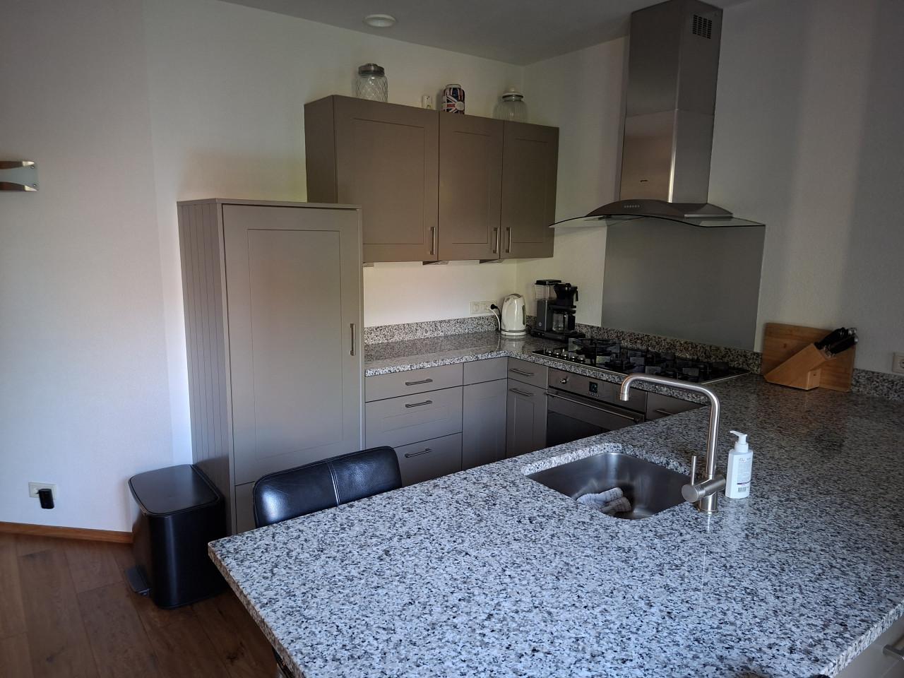 Keuken Olijfgroen, U vorm