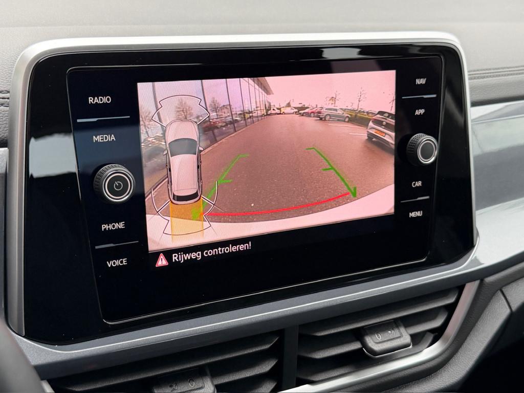 Volkswagen T-roc 1.5 tsi 150pk dsg style carplay | camera | keyless | elek.