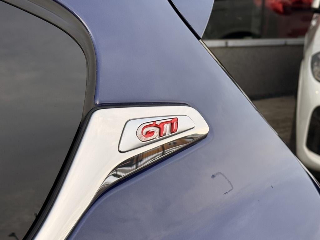 Peugeot 208 1.6 thp gti | klimaat | leder | sport uitlaat | pioneer dab | a