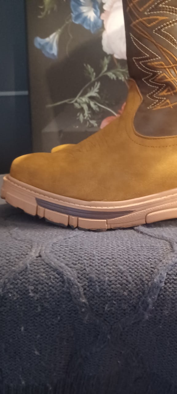 Heren boots, materiaal leer 25,—€