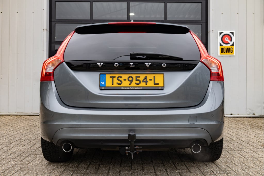 Volvo V60 2.0 t4 190pk summum ✅1jaarbovag✅nav✅leer✅schuifdak✅trekhaak