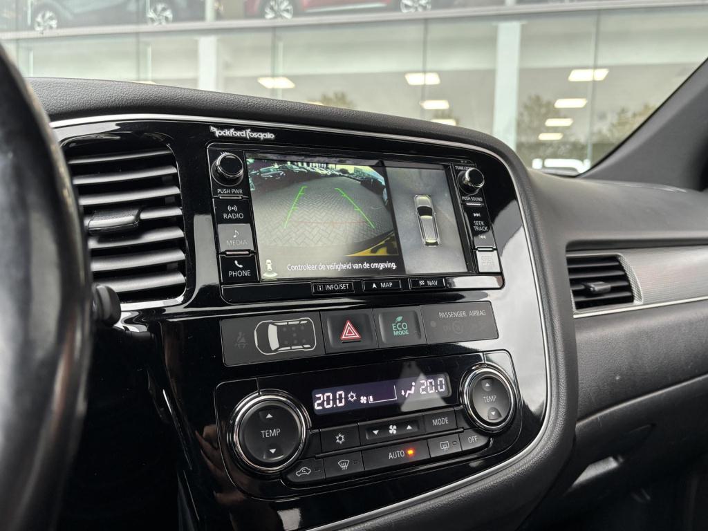 Mitsubishi Outlander 2.0 phev s-edition afneembare trekhaak!